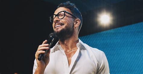 carl lentz net worth|Disgraced Former Hillsong Pastor Has A Million Dollar。